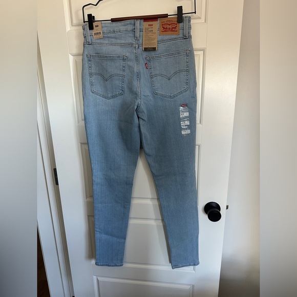 Levi's 721 Light Blue High Rise Skinny Jeans - Picture 3 of 3